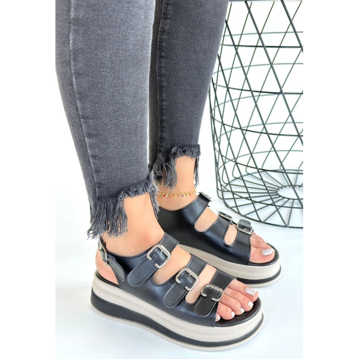 Jatay Siyah Cilt Sandalet -