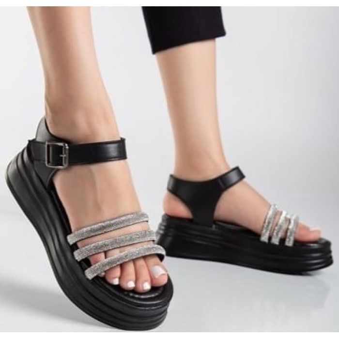 Lalen Siyah Kemerli Sandalet -
