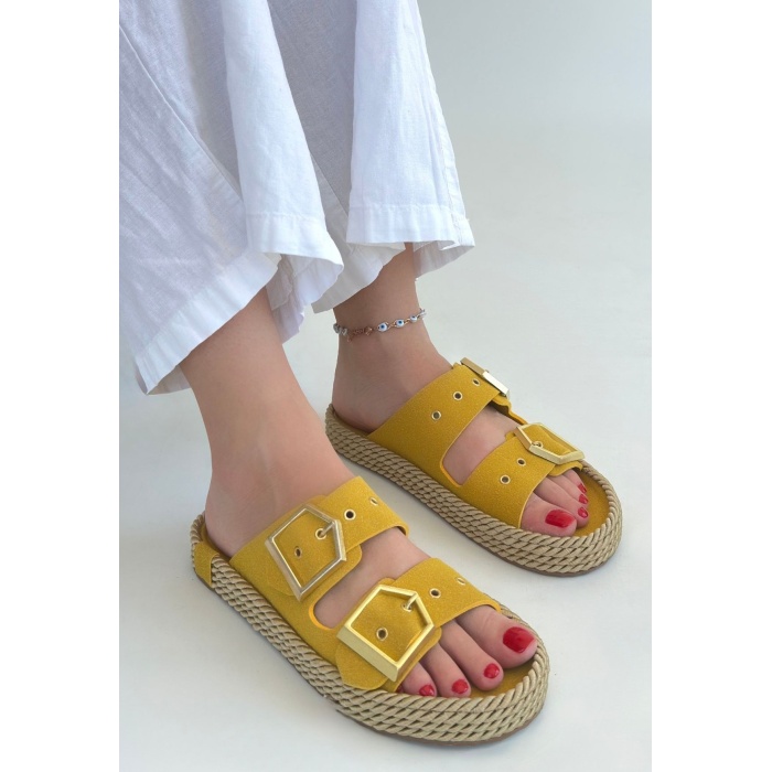 Loera Sarı Nubuk Çift Tokalı Terlik -