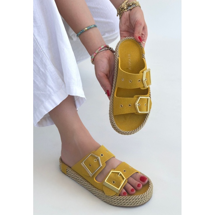 Loera Sarı Nubuk Çift Tokalı Terlik -