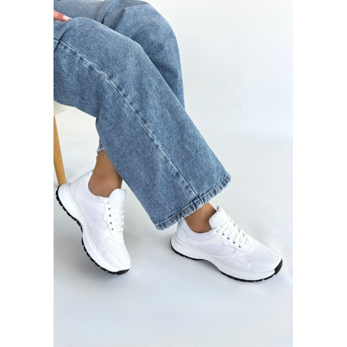 Slar Beyaz Cilt Bağcıklı Spor Ayakkabı -