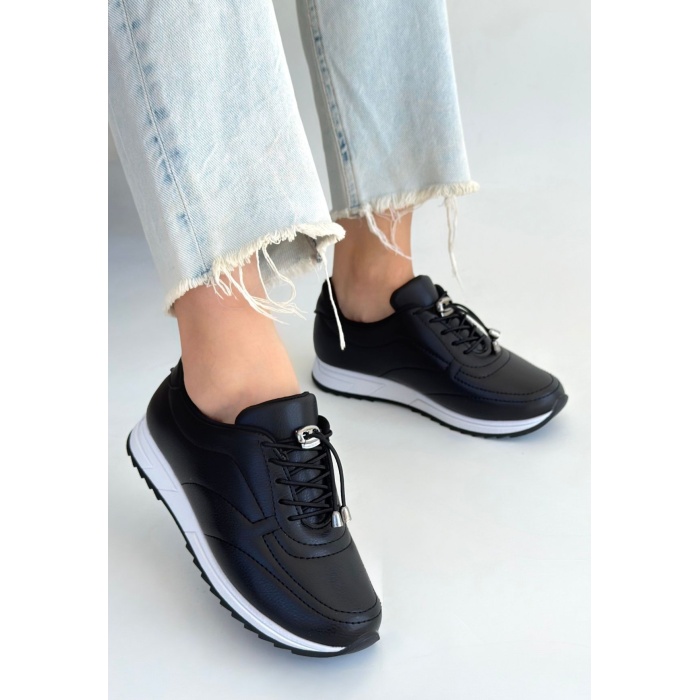 Finna Siyah Cilt Bağcıklı Spor Ayakkabı -