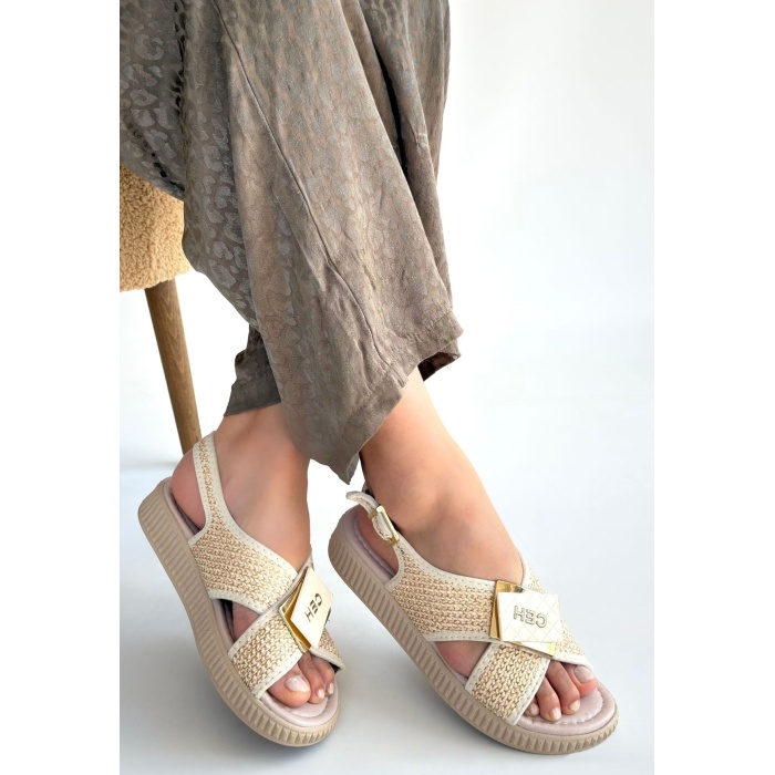 Cate Bej Hasır Cilt Sandalet -