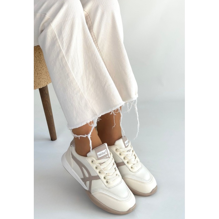 Zlay Bej Cilt Vizon Detaylı Bağcıklı Spor Ayakkabı -