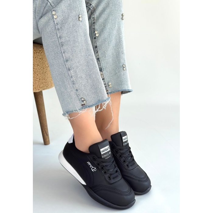 Tawen Siyah Cilt Bağcıklı Spor Ayakkabı -