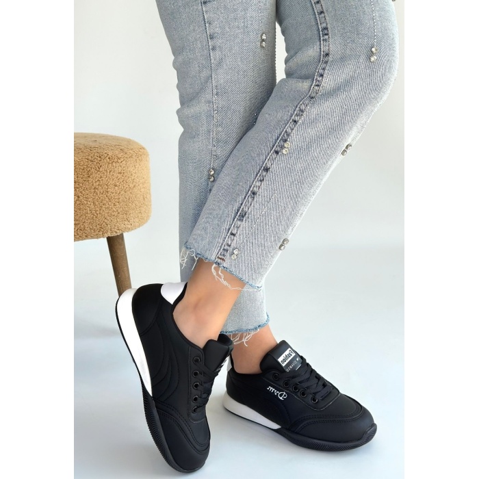 Tawen Siyah Cilt Bağcıklı Spor Ayakkabı -