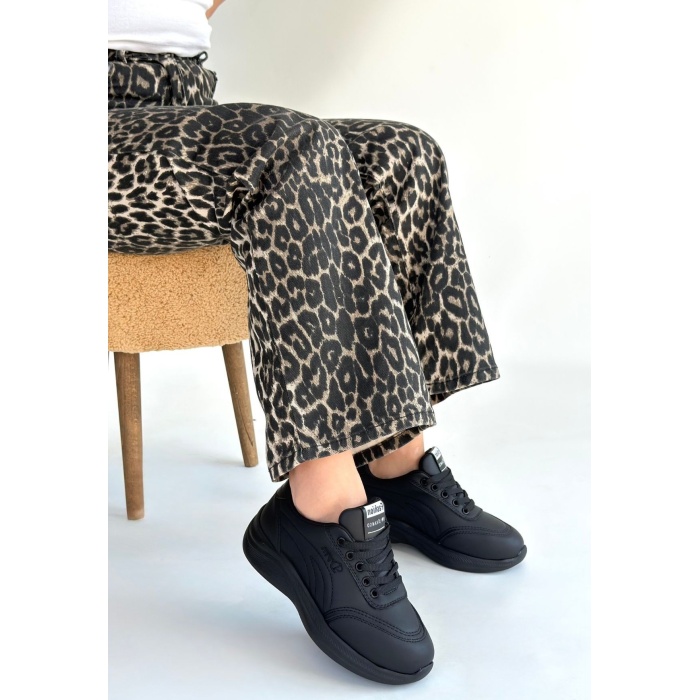 Yejja Siyah Cilt Bağcıklı Spor Ayakkabı -