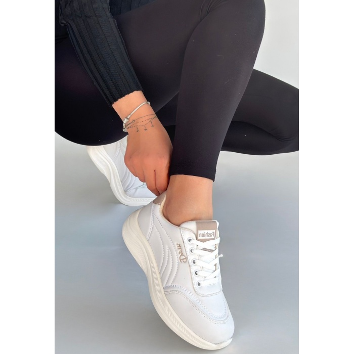 Yejja Beyaz Cilt Bağcıklı Spor Ayakkabı -