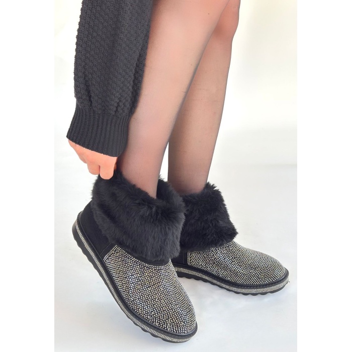 Linka Siyah Süet Gümüş Boncuk İşlemeli Bot -