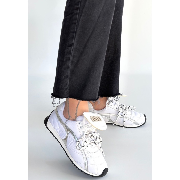 Dissa Beyaz Cilt Bağcıklı Paraşüt Detaylı Spor Ayakkabı -