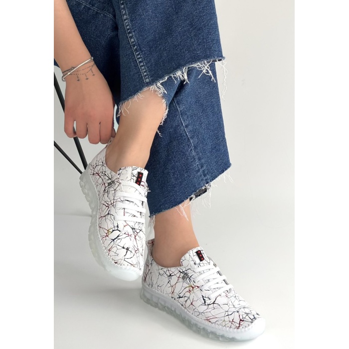 Jiten Beyaz Desenli Deri Bağcıklı Spor Ayakkabı -