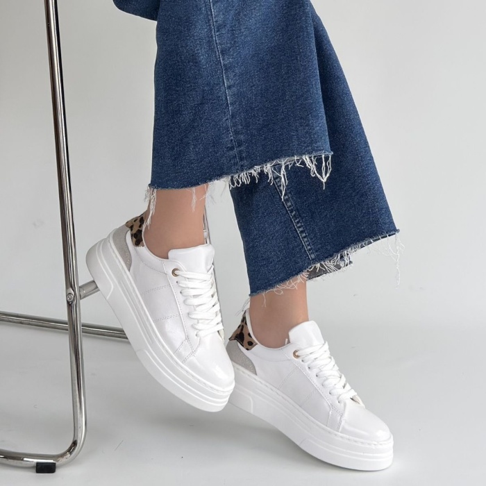 Jetan Beyaz Rugan Bağcıklı Spor Ayakkabı -