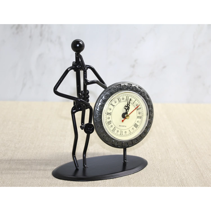 Metal Saatli Saksafon Çalan Müzisyen Alk4335 -