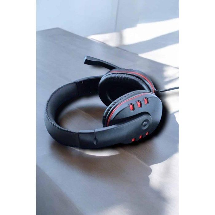 Yüksek Ses Kalitesi ve Aktif Gürültü Engelleme Özellikli Kablolu Mikrofonlu Kulaklık -