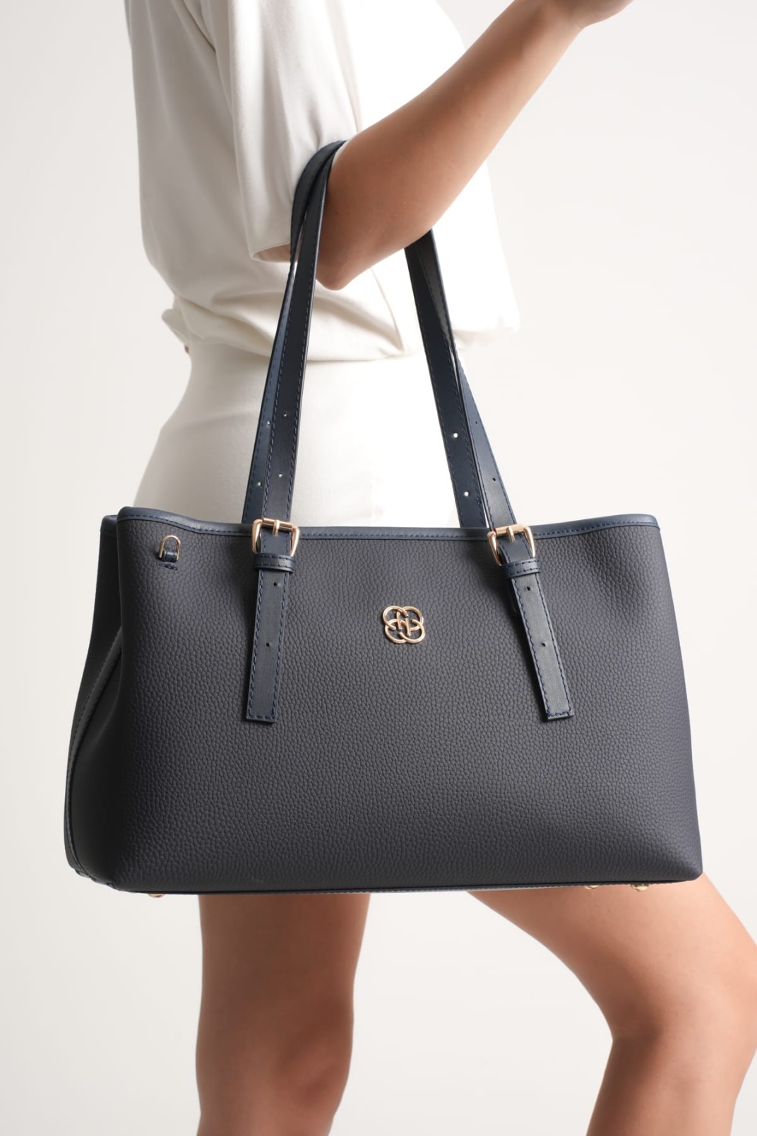 Alena Kadın Büyük Omuz ve Kol Çantası Lacivert-Günlük Kullanım