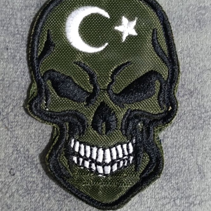 Kuru Kafalı Nakışlı Arma  Arkası Cırtlı