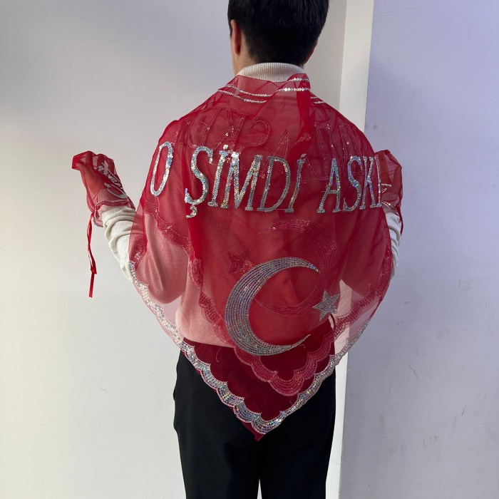 O Şimdi Asker Yazma  Kına  Eleriyle Beraber Gelir