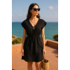 Kadın Siyah Yanları Yırtmaçlı Tokalı V Yaka Mini Plaj Elbisesi – Şık, Rahat ve 4 Mevsim Kullanıma Uygun