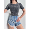 Kalp nakışlı asit yıkamalı bluz s3479