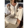 Kadın Beyaz Örme Kumaş V Yaka Düğmeli Rahat Şık Pijama Takımı