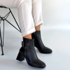 Kanda Siyah Cilt Topuklu Bot
