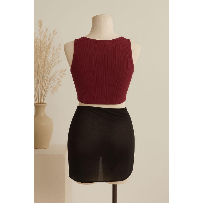 Kadın Bordo Yuvarlak Yaka Crop ve Siyah Pareo 2li Set – Modern ve Şık Tasarım