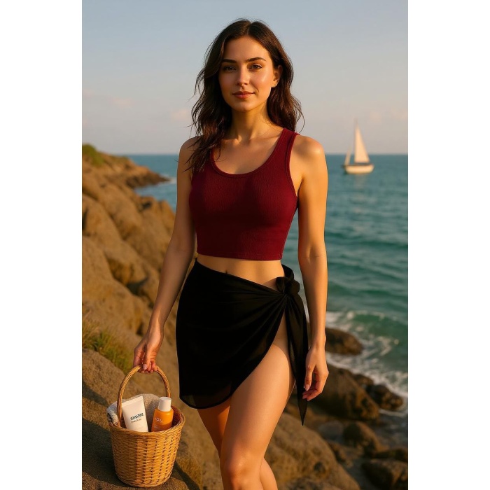 Kadın Bordo Yuvarlak Yaka Crop ve Siyah Pareo 2li Set – Modern ve Şık Tasarım