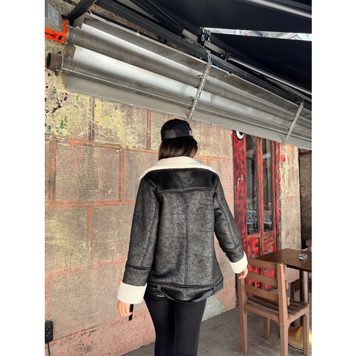 CHANEL DERİ SÜET KRAŞLI İÇİ PELUŞLU KAPLAMA KABAN