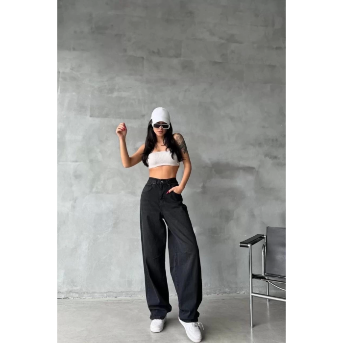Arkadan tokalı jeans pantolon Siyah