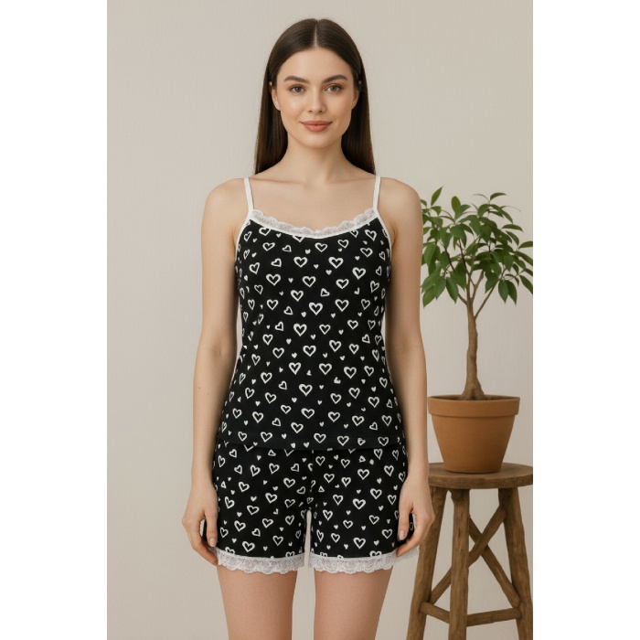 Kadın Siyah Kalp Desenli Askılı Şortlu Dantelli Pijama Takımı