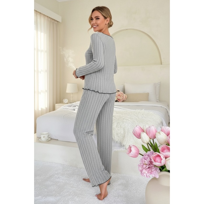 Kadın Gri Çizgili Uzun Kollu Fiyonk Detaylı Pijama Takımı Rahat Mevsimlik