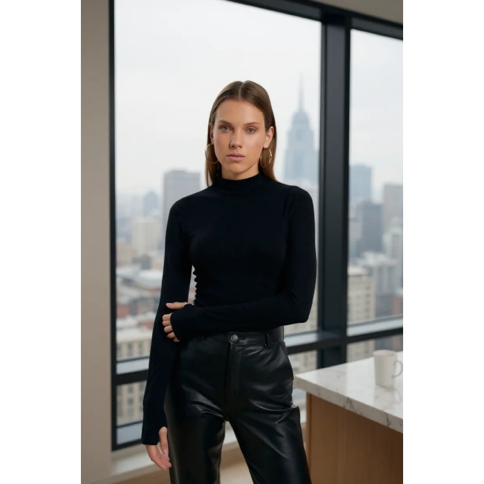 Kadın Siyah Parmak Detaylı Esnek Uzun Kollu Body