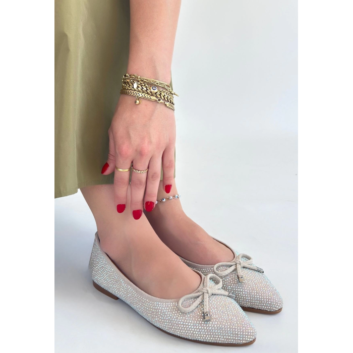 Sarra Bej Saten İşlemeli Babet Ayakkabı