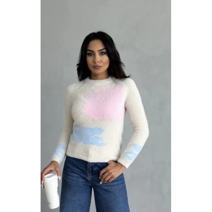 Bıyıklı triko kazak beyaz