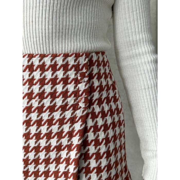 İki düğmeli kaz ayağı desen ch kumaş şort etek bordobeyaz h26414