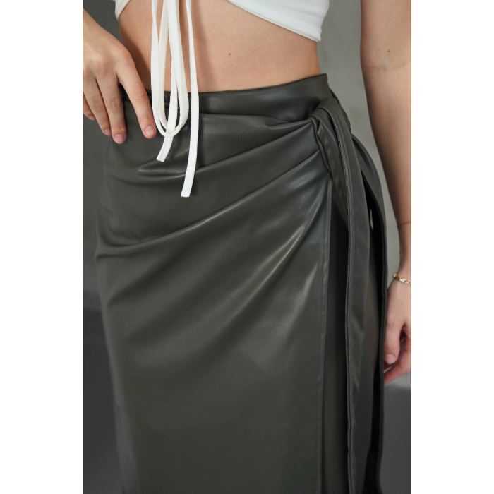 Kuşaklı uzun deri etek haki h26414