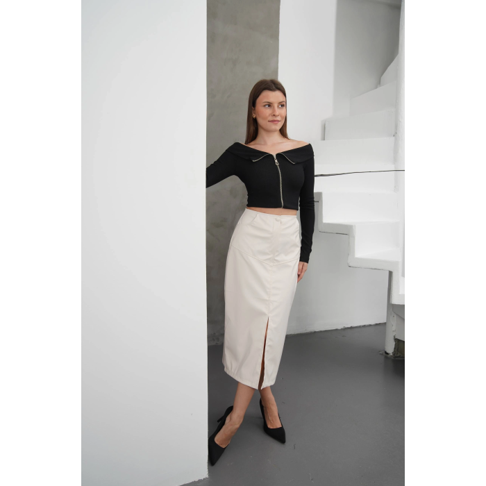 Yırtmaçlı uzun deri etek krem