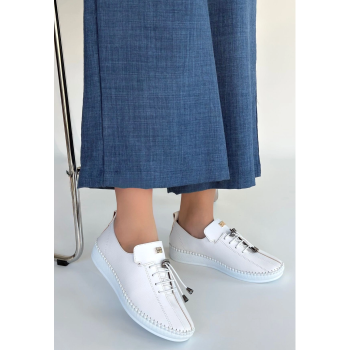 Warte Beyaz Deri Bağcıklı Spor Ayakkabı