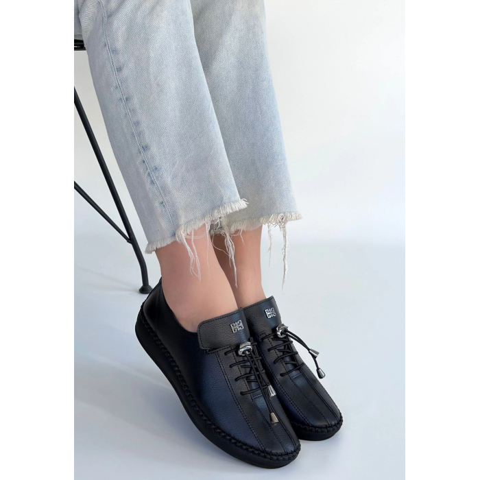 Warte Siyah Deri Bağcıklı Spor Ayakkabı