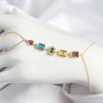 Pirinç Renkli Zirkon Taşlı Model Gold Renk Şahmeran