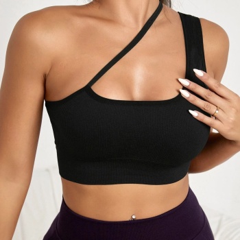 Kadın Siyah Tek Omuzlu Çapraz Askılı Crop Top Büstiyer – Modern ve Şık Tasarım