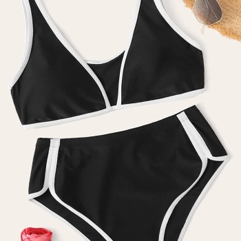 Kadın Siyah Pedli Yüksel Bel Sütyen Külot Takımı – Modern, Konforlu ve Günlük Kombinlere Uygun