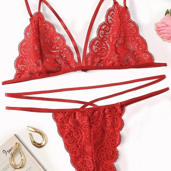 Kadın Kırmızı Dantel Sütyen Külot Takımı – Modern, Konforlu ve Günlük Kombinlere Uygun
