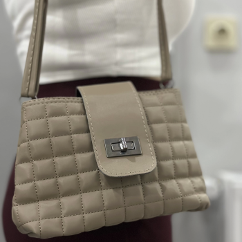 Kapaklı kapitone vizon cilt çanta