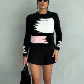 Bıyıklı triko kazak siyah