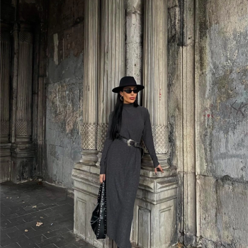 Boğazlı kalın bürümcük uzun elbise siyah