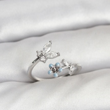 Pirinç Gümüş Renk Kelebek Model Kadın Yüzük