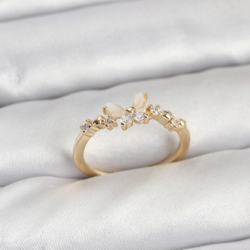 Kelebek Model Gold Renk Pirinç Kadın Yüzük