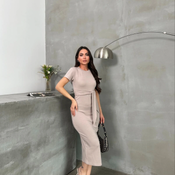 Kuşaklı mdl esnek kumaşlı elbise bej pt