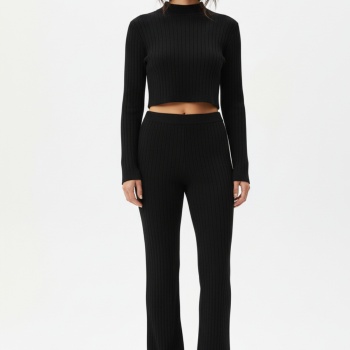 Kadın Siyah Fitilli Eşofman Takımı – Crop Uzun Kollu Üst & Paça Pantolon, Şık Günlük Set